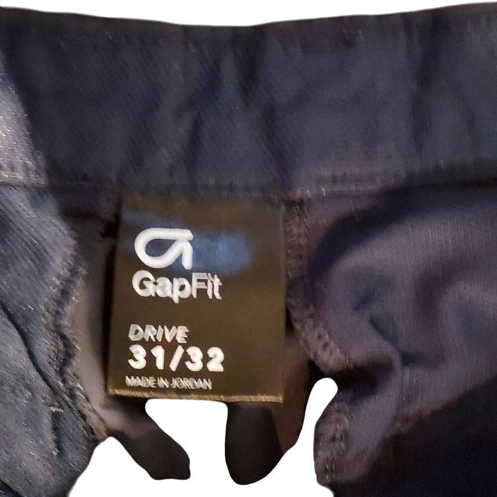 Gap Fit Drive 31/32 pants - Picture 3 of 3